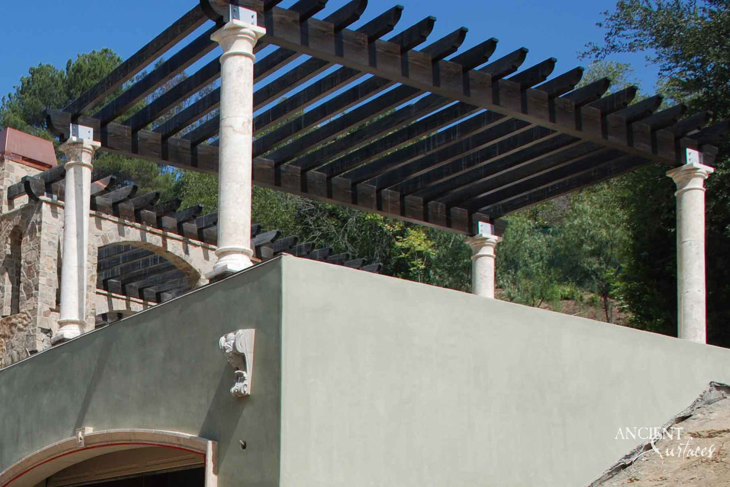 antique-limestone-columns-natural-stone-columns-historic-architectural-elements-reclaimed-limestone-columns-weathered-stone-columns-ancient-surfaces-antique-stone-architecture-european-antique-columns-hand-carved-limestone-columns-authentic-architectural-salvage-luxury-stone-columns-timeless-stone-design